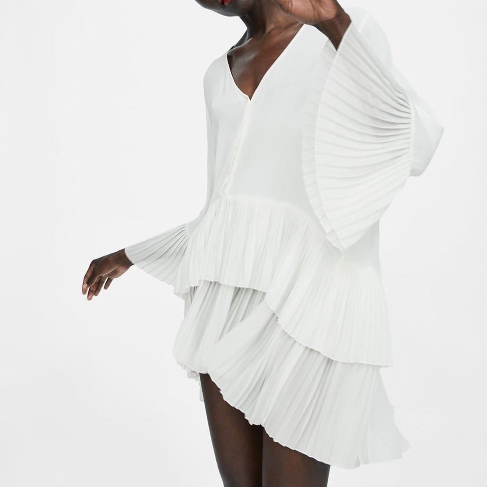 Elegant White Pleated Dress